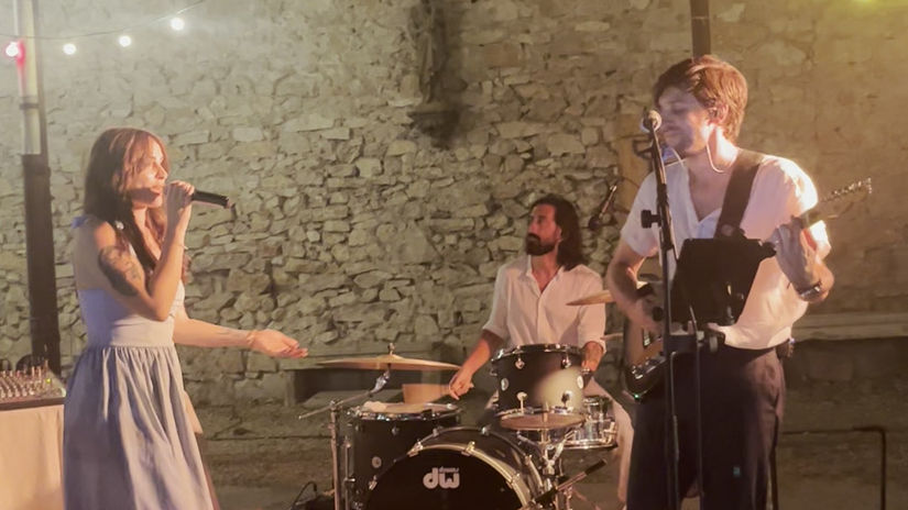 Trio-Rolling in the deep